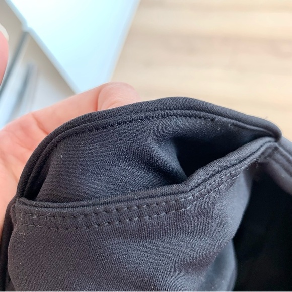 Black High-Waisted Cut-Out Ankle Wave Rider Active Workout Leggings - Picture 8 of 11